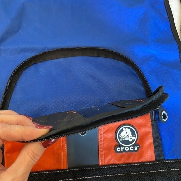 FREE w/purchase Crocs cinch bag athletic back pack orange blue draw string - Picture 9 of 13